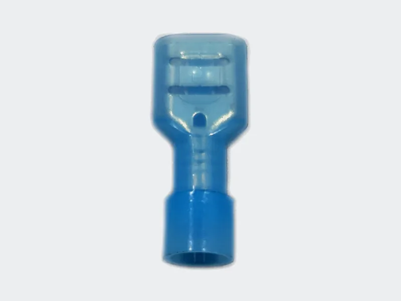 Terminal hembra totalmente aislado en nylon azul